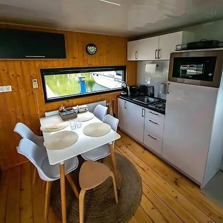 Dom Na Wodzie Mazury Holiday home Ogonki