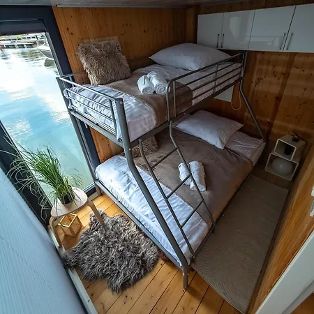 Dom Na Wodzie Mazury Holiday home Ogonki